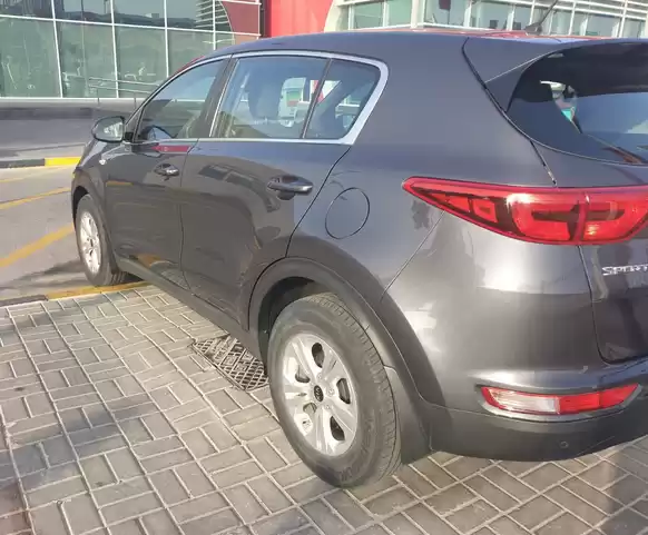 استفاده شده Kia Sportage برای فروش که در دوحه #5393 - 1  image 